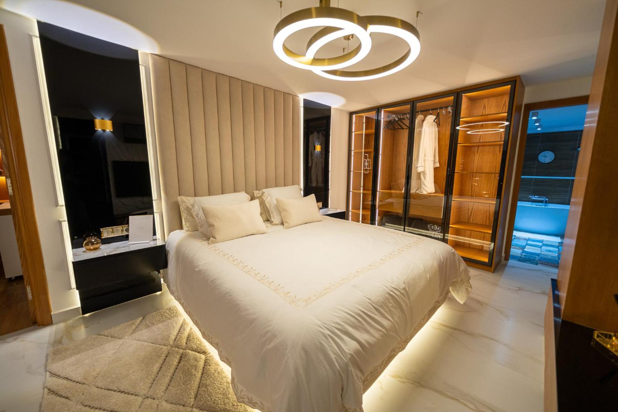 Ferienwohnung Ecrin Secret, Duplex Prestige, Proche Corniche & Medina, Piscine, Parking, Wifi, Iptv, Ac Tanger Exterior foto