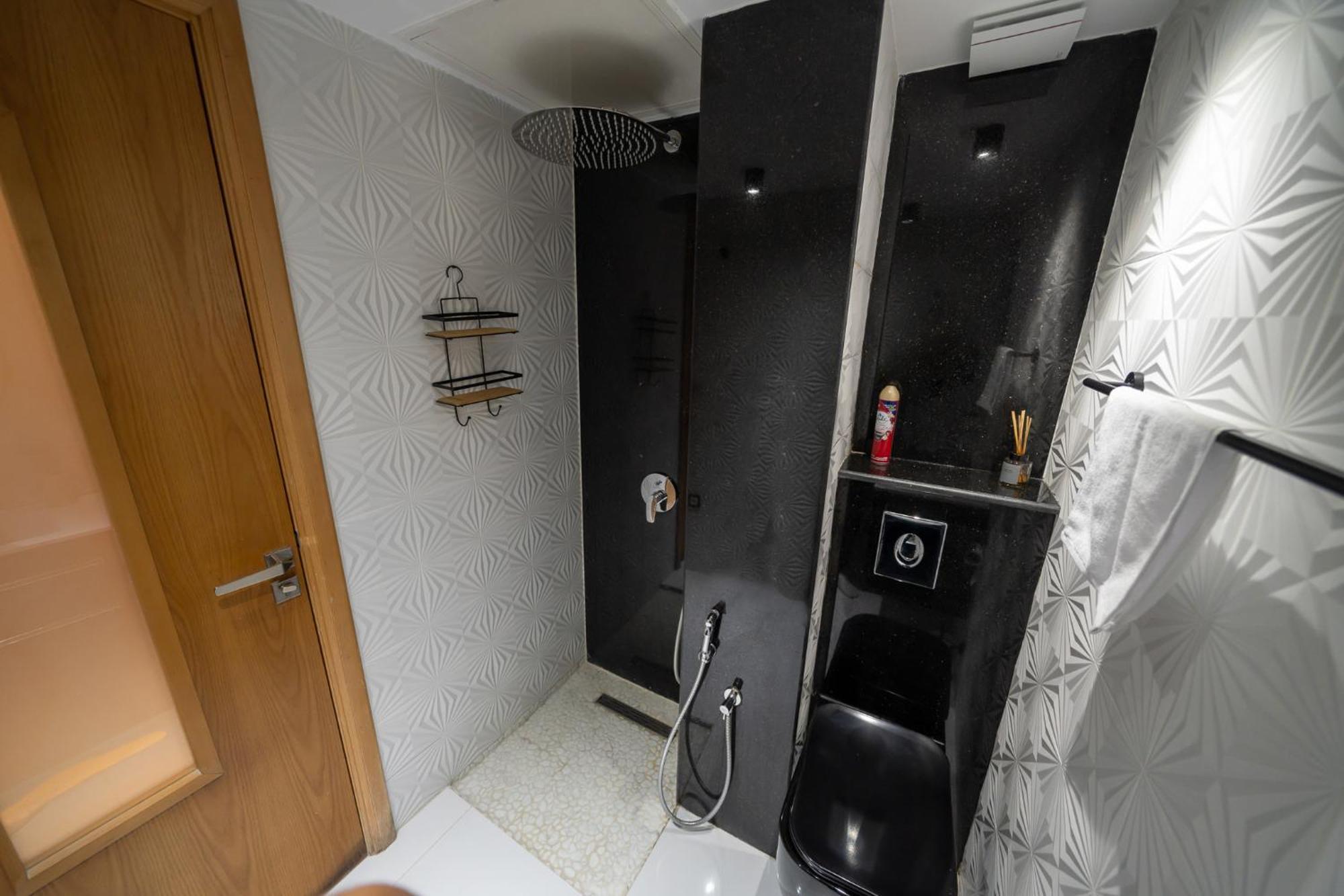 Ferienwohnung Ecrin Secret, Duplex Prestige, Proche Corniche & Medina, Piscine, Parking, Wifi, Iptv, Ac Tanger Exterior foto